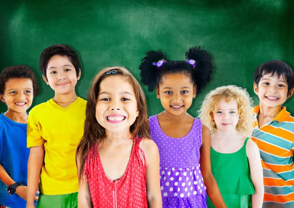 Feliz Alegre niños y niñas — Foto de Stock