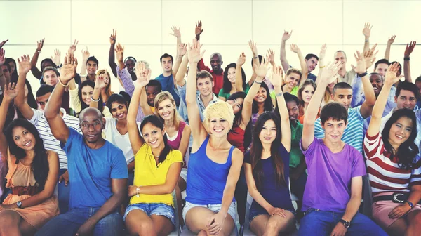 Glada mångfald människor — Stockfoto