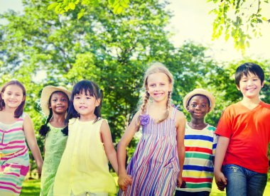 Farklı çocuklar dostluk