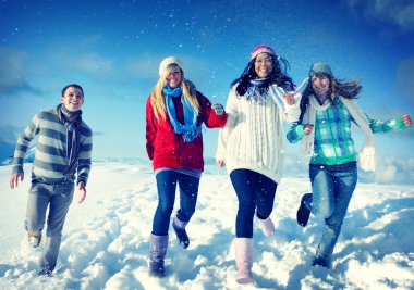 Arkadaşlar keyfi kış