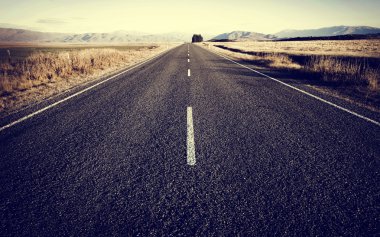 Yol yol dağlar