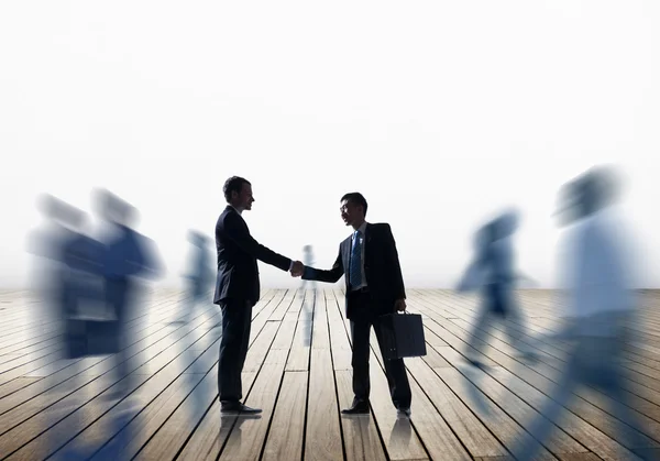 Businesspeople shaking hands — Stock Photo, Image