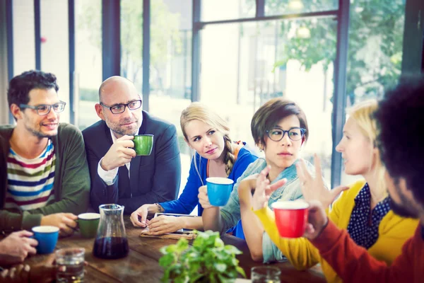 Les gens en pause café — Photo