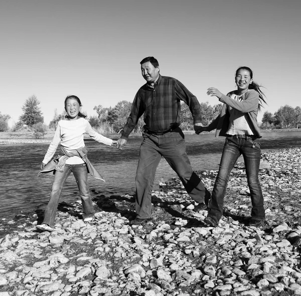 Mongoolse familie Camping — Stockfoto