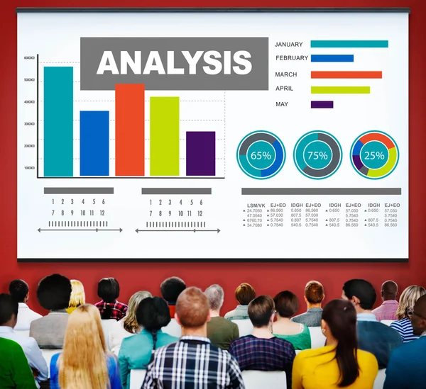 Análisis Concepto de información de datos —  Fotos de Stock