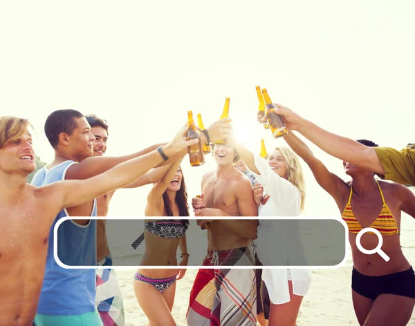 Amigos y concepto de vacaciones de verano — Foto de Stock