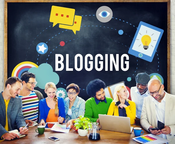 Διαδίκτυο blogging μέσα ενημέρωσης ιδέα — Φωτογραφία Αρχείου