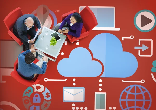 Gente de negocios con concepto de computación en nube —  Fotos de Stock
