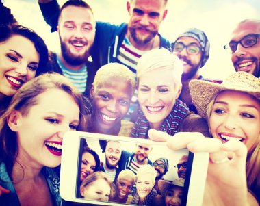 Arkadaşlar Selfie mutluluk kavramı yapma