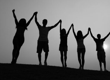 Grup çok etnik gruptan oluşan insan kavramının