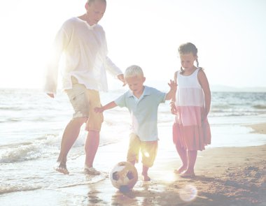 Futbol kavramı oynarken aile