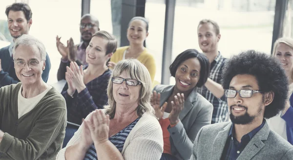 Diverses personnes Le bonheur au séminaire — Photo