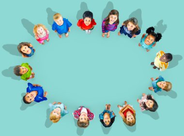 sevimli gülümseyen çocuklar