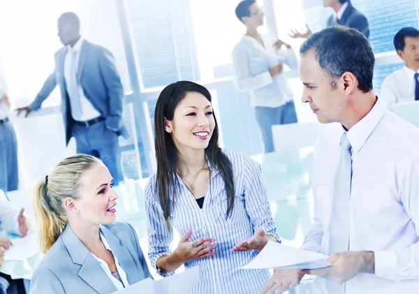 Business people working in the office — Stock Photo, Image