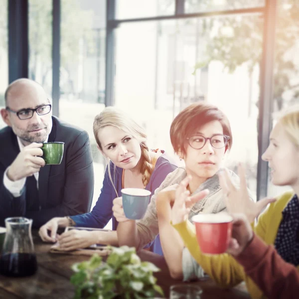 Persone in pausa caffè — Foto Stock