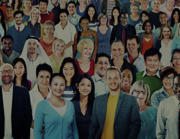 Grand groupe de personnes de la diversité — Photo