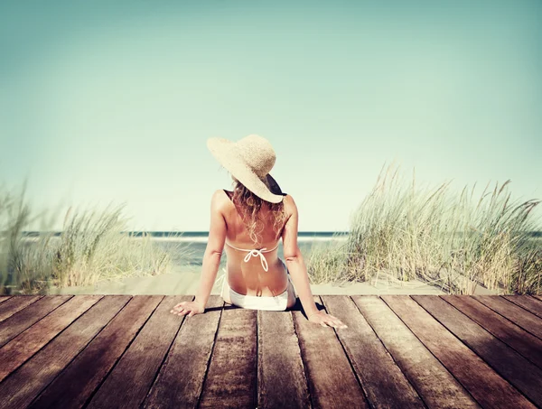 Mujer con concepto de bikini — Foto de Stock