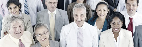 Multi-etnische mensen in verschillende bezetting — Stockfoto