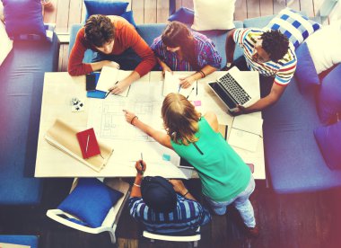 Çeşitli Mimarlar çalışma birlikte