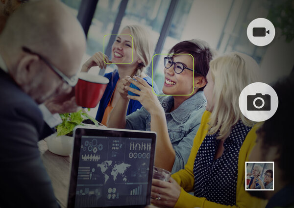 Деловые люди
