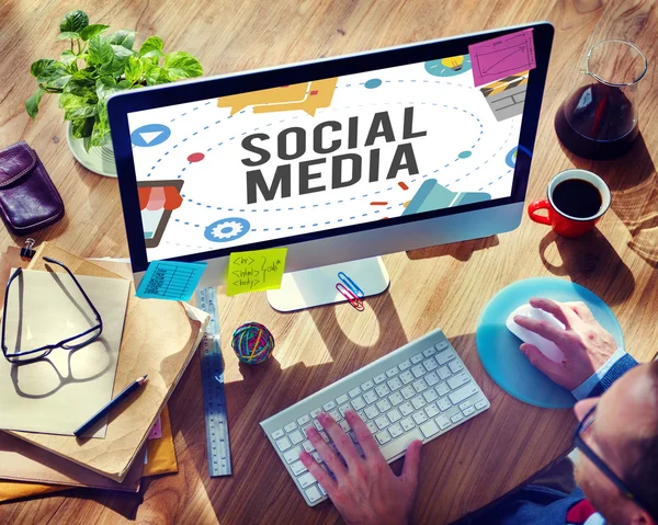 Kommunikation in sozialen Medien — Stockfoto