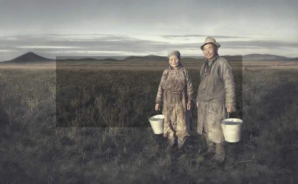 Mongol Pareja Agricultores Concepto —  Fotos de Stock