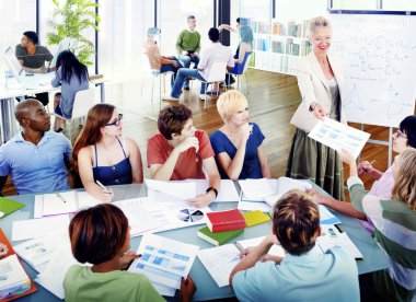 Öğrenciler Classrom eğitim