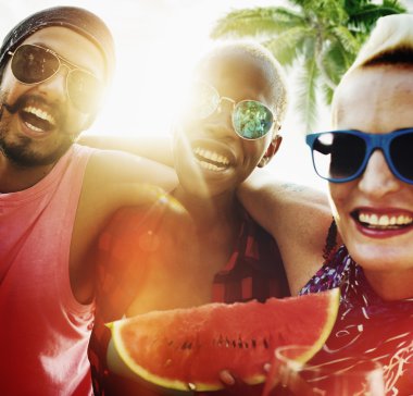 Sahilde takılmak arkadaşlar