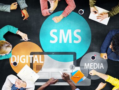 Dijital medya iletişim mesaj