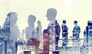 Ofiste iş adamları grubu