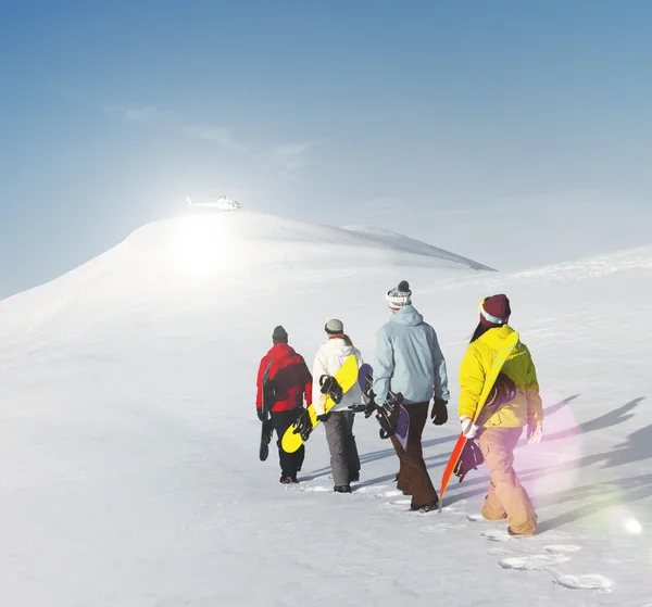 Extreme groep Snowboarders — Stockfoto