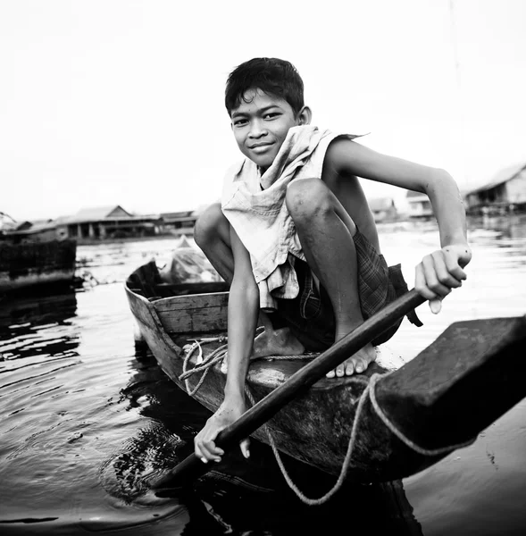 Boy Taveling on Boat — Stock Photo, Image