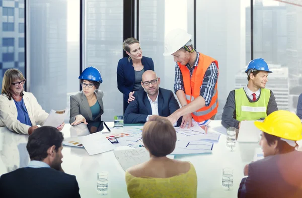 Gente de negocios en reunión corporativa —  Fotos de Stock