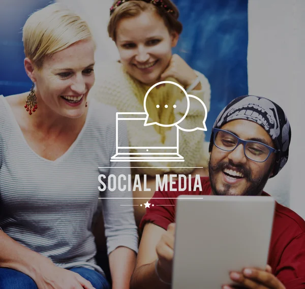 Conceito de Mídia Social e Tecnologia de Redes Sociais — Fotografia de Stock