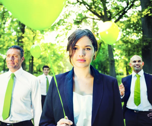 Business People in forest — Stock Photo, Image