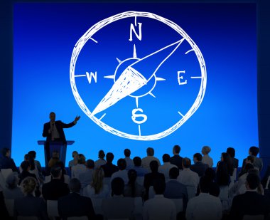 İş adamları kurumsal tartışma sırasında