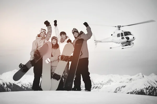 Grupo Extremo de Snowboarders — Fotografia de Stock