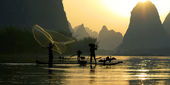 Картина, постер, плакат, фотообои "silhouette of fishermen in china", артикул 92618568