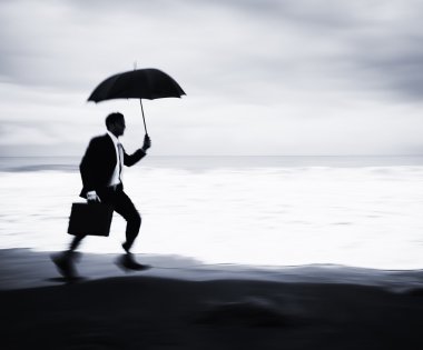 Endişeli işadamı çalışan