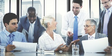 bir grup şirket toplantısında iş insan 