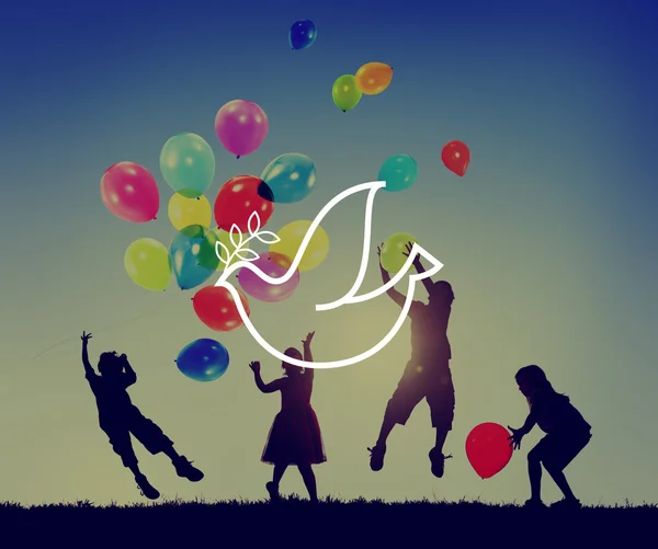 Children Playing with Balloons — Stock Photo, Image