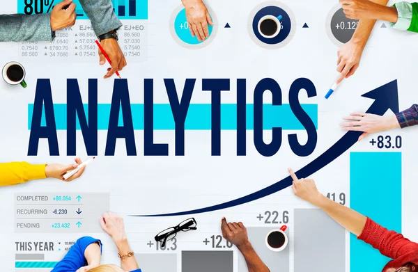 İnsanlar ve Analytics kavramı — Stok fotoğraf