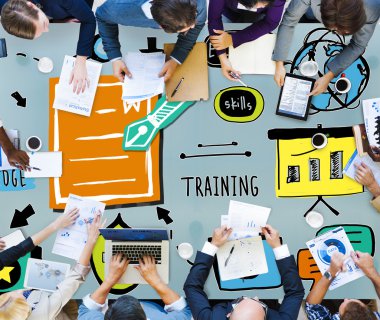 Bilgi Eğitimi E-Öğrenme Yetenekleri Çalıştırma Konsepti