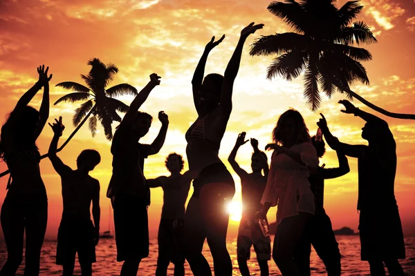 Παραλία καλοκαιρινό πάρτι απόλαυση έννοια — Φωτογραφία Αρχείου