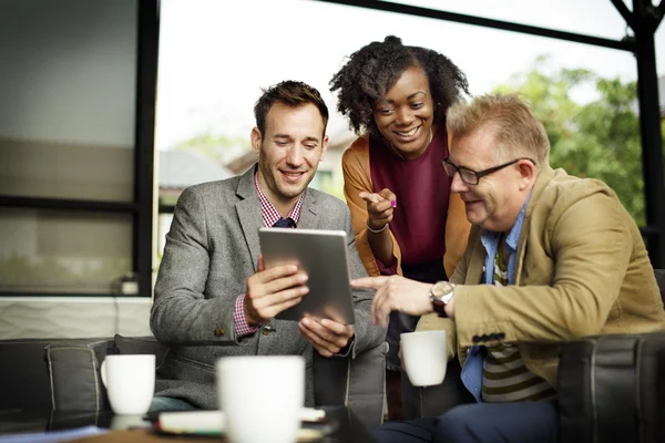 Business Team Discussion in cafe — Stock Photo, Image