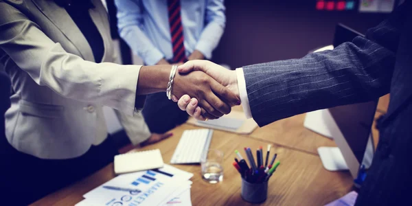 Business People and Handshake — Stock Photo, Image