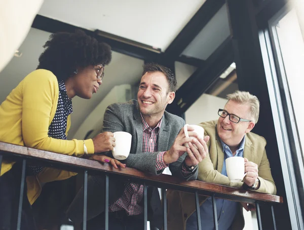 Equipo de negocios en Coffee Break — Foto de Stock