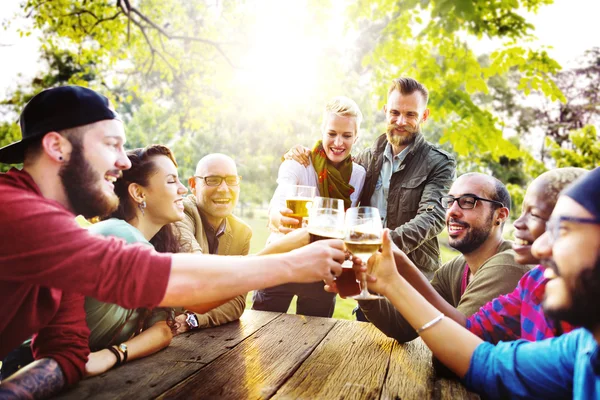 Diverse mensen vrienden Concept — Stockfoto