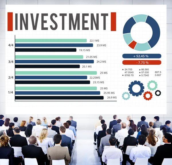 Affärsmän under gemensam diskussion — Stockfoto