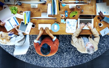 İş adamları toplantısı